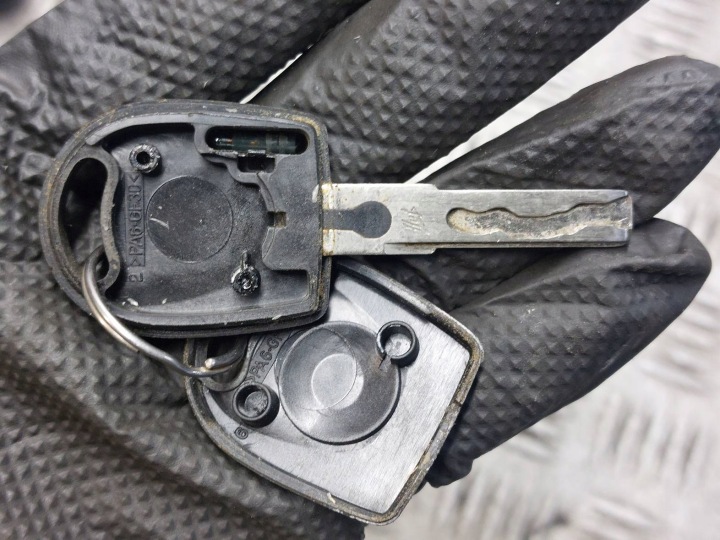 фото №8, Комплект стартовый спидометр volkswagen fox i 1.2 6v 03d906033h 5z0920820nx
