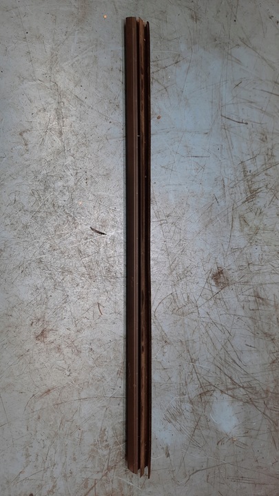 фото №1, Skoda fabia ii планка прокладка стёкла зад