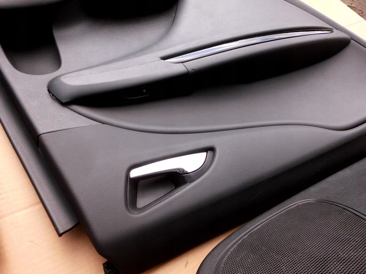 фото №11, Opel zafira c tourer оббивка обшивки двері шкіра європа