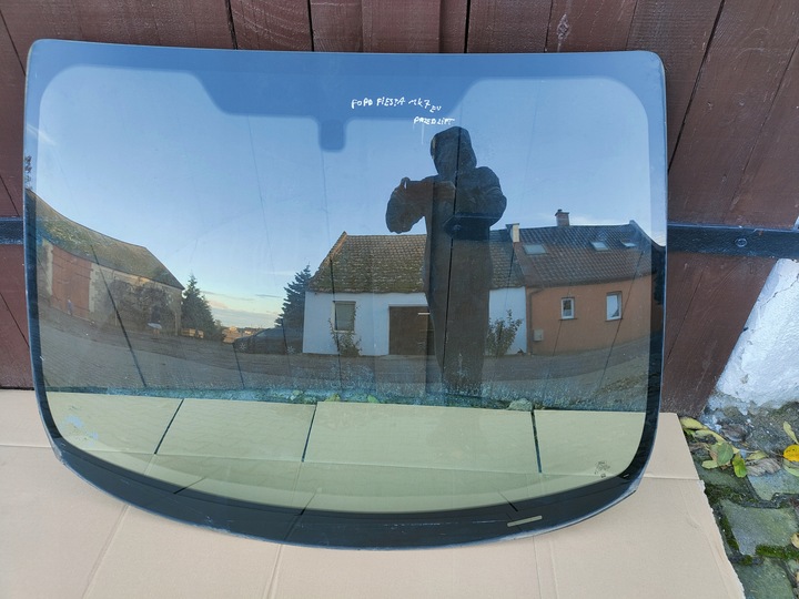 фото №1, Стекло лобовое перед передняя ford fiesta mk7 08-12 год