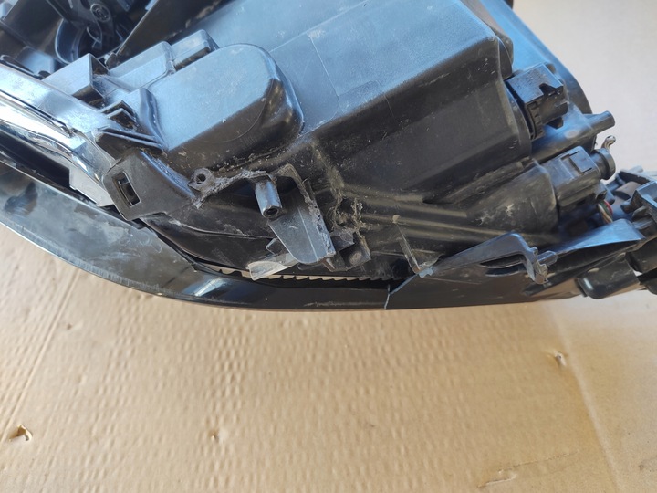 фото №12, Vw arteon - лампа права передня повний led