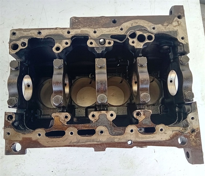 фото №9, Блок двигуна audi a3 8p tt a4 b7 a6 c6 2.0 tfsi bwa bwe bgb axx 06f103021d