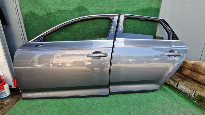 фото №12, Audi a4 b9 lx7r дверь левая