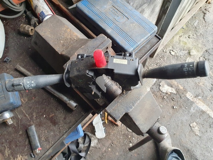 фото №12, Скло права зад 3d кузовна задня заднє ford fiesta ka mk4 mk5 96-02