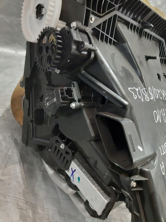 фото №8, Opel insignia a 2.0 cdti отопитель