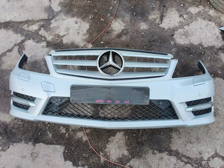 фото №1, Mercedes w204 рестайлинг c класс бампер переднее amg led pdc 775