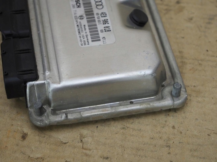 фото №9, Блок управления двигателя audi a8 d3 6,0 w12 4e0906018