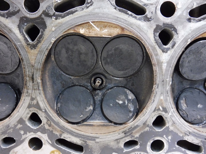 фото №9, Головка цилиндров ford mondeo mk3 1.8 16v 110 km