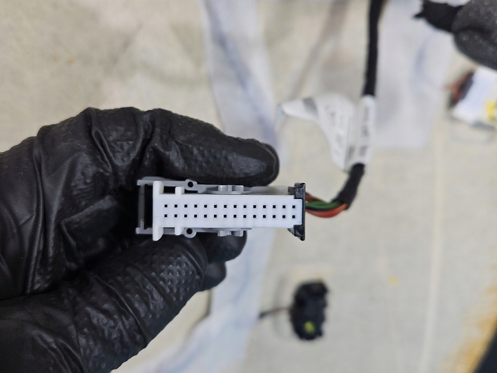 фото №7, Стеля mercedes c w205 sedan темне чорна європа