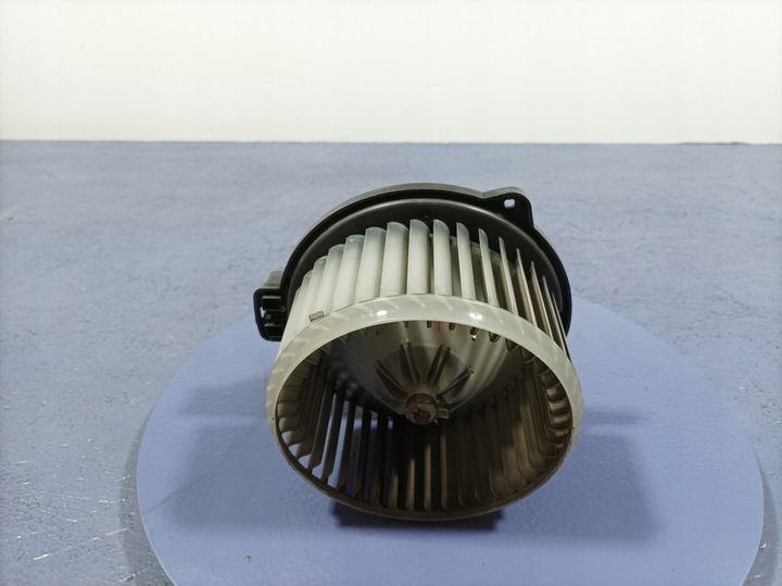 фото №1, Toyota avensis ii t25 повітродувка повітря повітропровід mf016070-0610