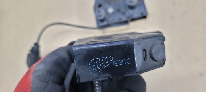 фото №10, A6 c7 4g s6 замок капота перед 4g0823509c s7 4g a7