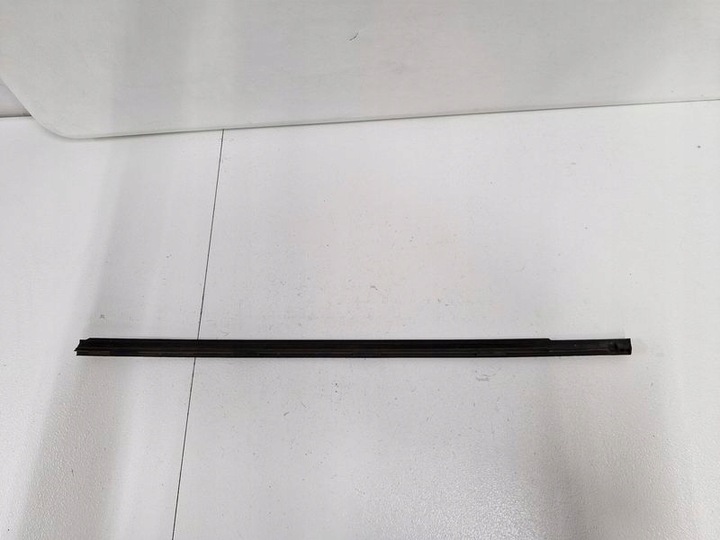 фото №6, Fiat 500l 500 l планка накладка двері праві перед права передня чорна