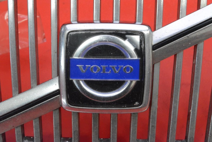 фото №15, Решітка решітка радіатора хромована 08678680 volvo v50 1 i 03-11