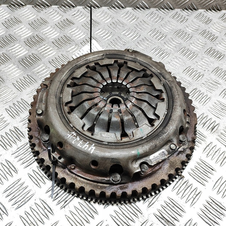 фото №1, Dacia sandero 2017 сцепление / комплект