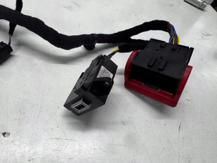 фото №7, Alfa romeo giulia hub 2 usb aux установка
