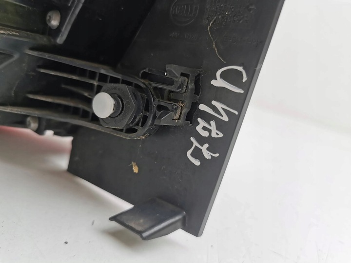 фото №6, Volkswagen tiguan 2020 правая сторона лампа задняя