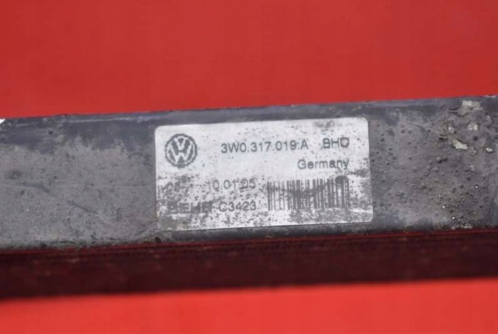 фото №12, Радиаторов масла 3w0317019a bentley continental 1 i gt 6.0 w12 560 km 03-12