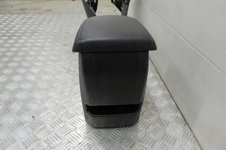 фото №6, Ford focus mk3 st sedan usa подлокотник туннель средний 18-