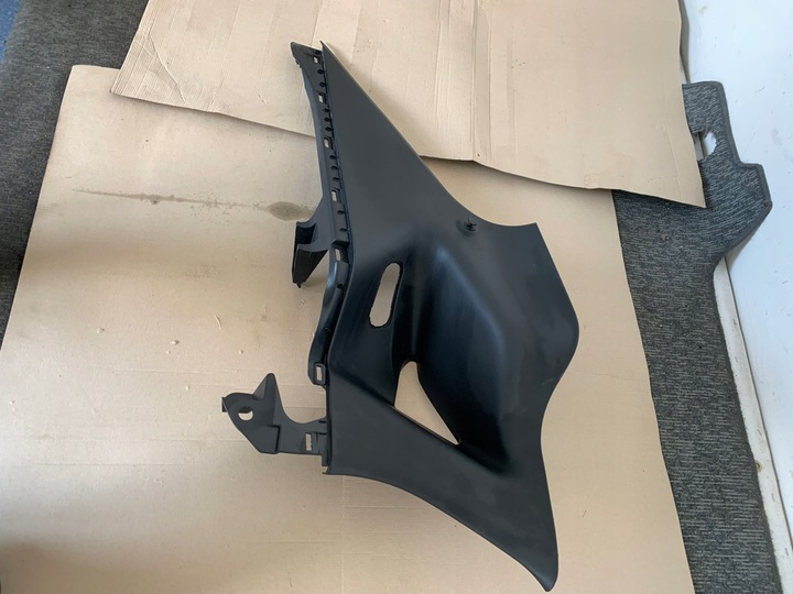 фото №3, Ford mustang mach-e 2021r захист обшивка стійка c лівий зад оригінал