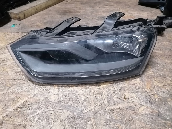 фото №1, Лампа левая audi q3 8u0941003m