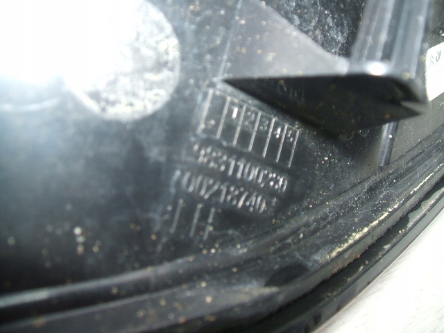 фото №11, Citroen c4 iii 3 фара зад задняя правая 9831100080 левая 9831100280