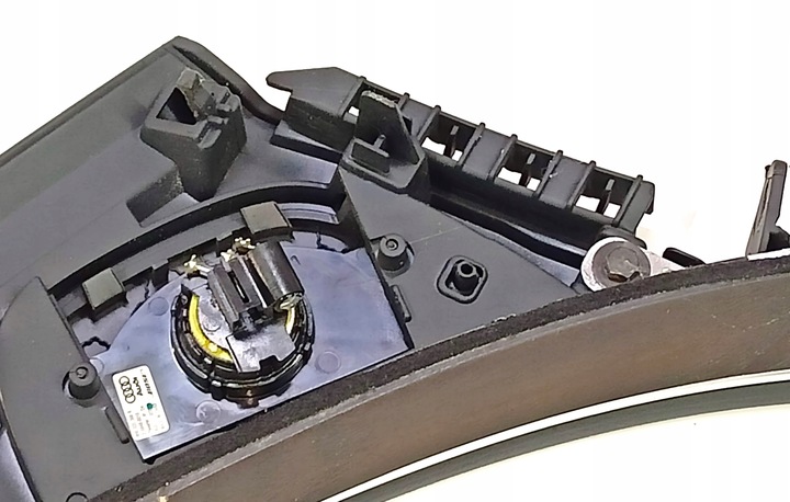 фото №8, Планка захист підскло панелі audi a7 s7 rs7 12+