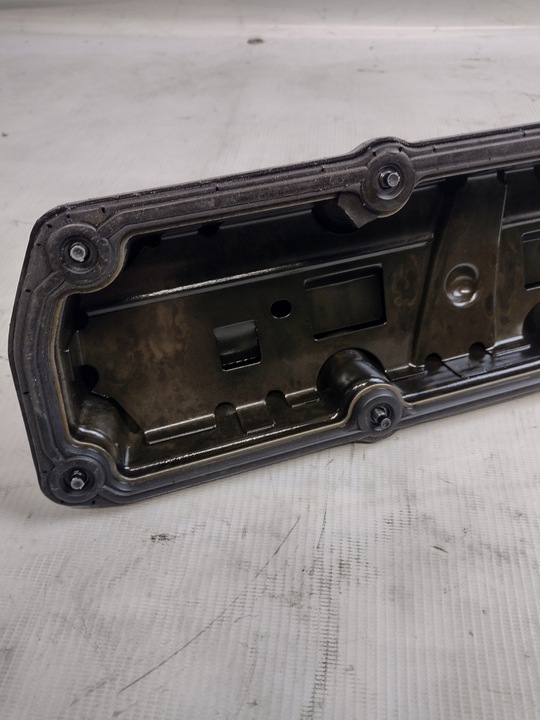 фото №9, Крышка клапанов chrysler voyager iv 3.3b v6 128 kw