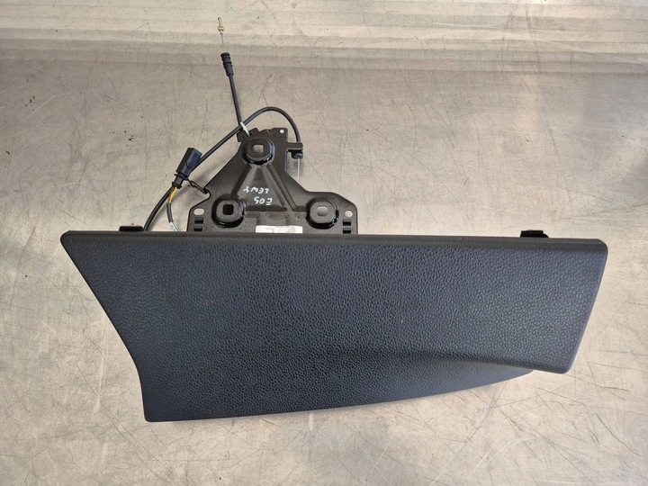 фото №1, Vw eos механизм крыша левый крышка заглушка 1q0868851d