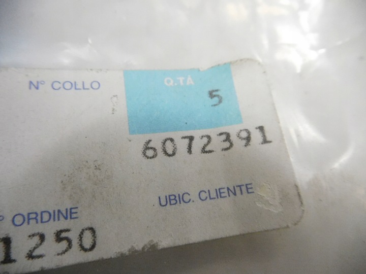 фото №8, Винт, люк ford fiesta 1989-1996 оригинальный номер 6072391