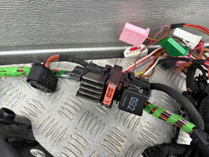 фото №6, Mercedes w206 c-klasa instalacja камеры двигателя гибрид eu. 9202237