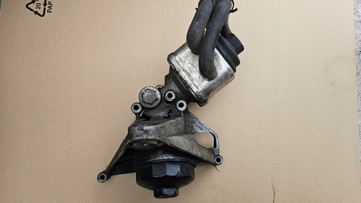 фото №1, Passat b5 2.3 v5 основа корпус фільтра масла 066199354c рахунок-фактура vat 23%