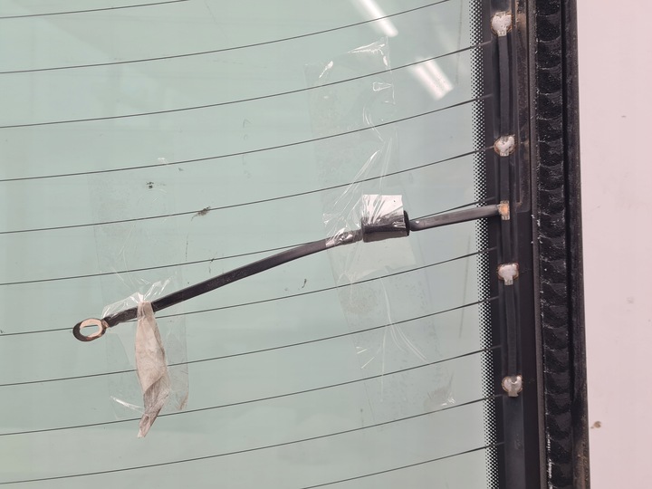 фото №6, Audi a6 c6 sedan стекло кузовная зад