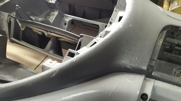 фото №10, Toyota previa 00-06 консоль з подушками eu