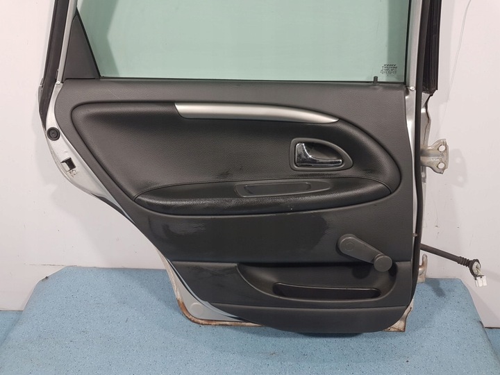 фото №10, Volvo v40 i 2-gi рестайлінг універсал двері зад ліві