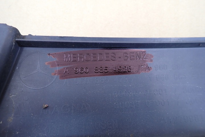 фото №9, Mercedes actros mp4 кутник бампера лівий a9608854925 a9608854725