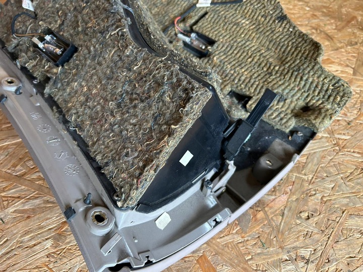 фото №8, Бардачок пассажира audi a6 c5 4b1857035e