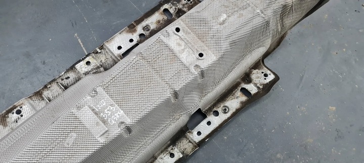 фото №12, Q3 83a защита термическая туннеля трубы выпускной 5qf825662c