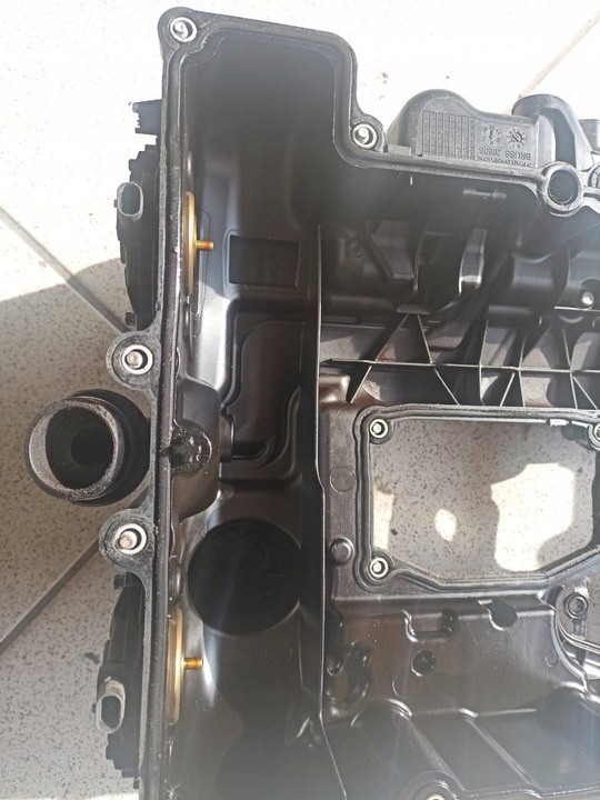 фото №6, Bmw f20 f30 f32 f10 f25 f15 - n20b20 2.0i 2.8i - кришка клапанів