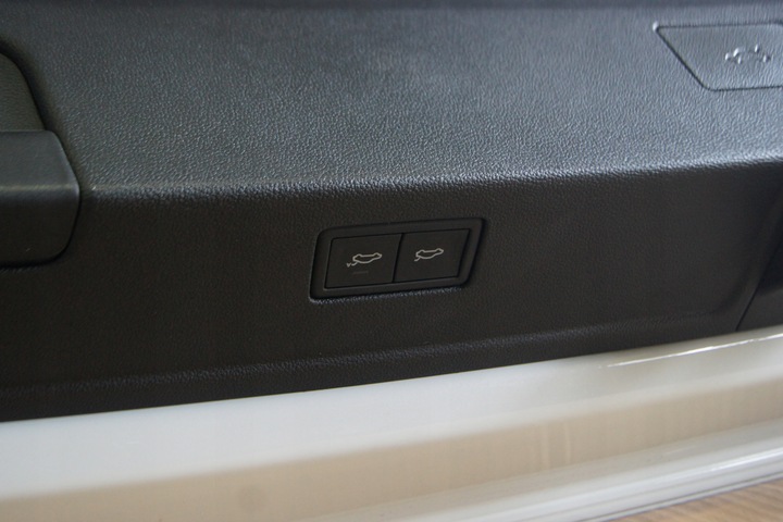 фото №9, Gd touareg iii 760 lok1 кришка зад задня