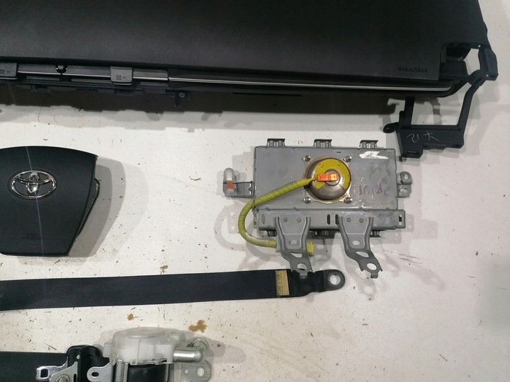 фото №6, Toyota prius 3 iii панель подушка безпеки подушки ремені