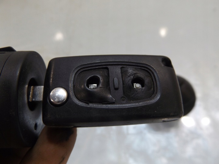 фото №2, C3 picasso 1,6ehdi замок запалювання ключ кришка