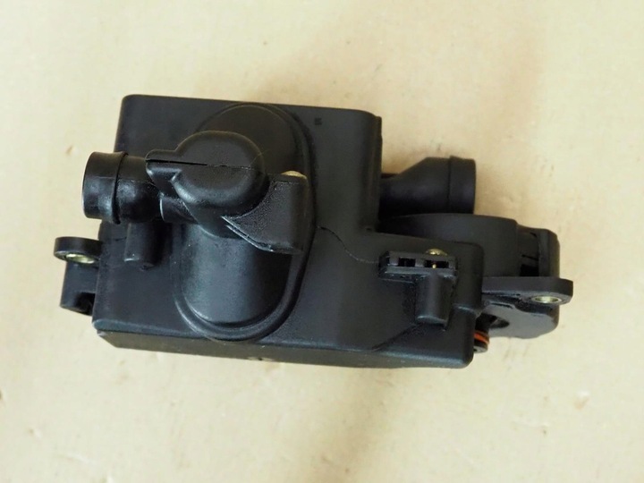 фото №9, Вентиляція картера масла audi a8 d3 6.0 tdi w12 07c103464e