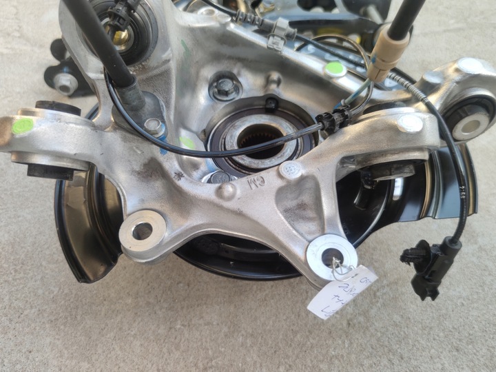 фото №14, Chevrolet camaro ss задняя левая поворотный кулак рычаги