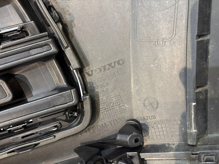 фото №11, Volvo xc90 ii бампер переднє комплектний - 10481