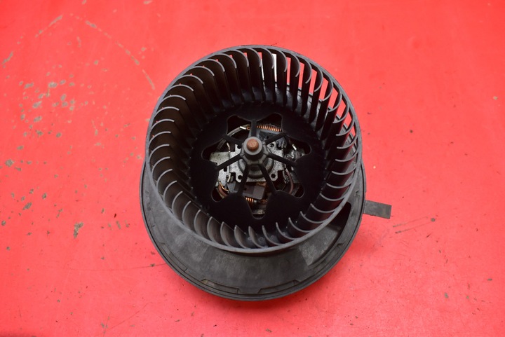 фото №1, Воздуходувка вентилятор воздуховод eu a1698200642 mercedes a-klasa w169 04-08