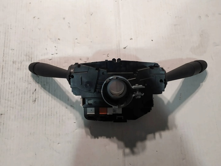 фото №9, Переключатель комбинированный рулевой/подрулевой peugeot 2008 98369220zd00