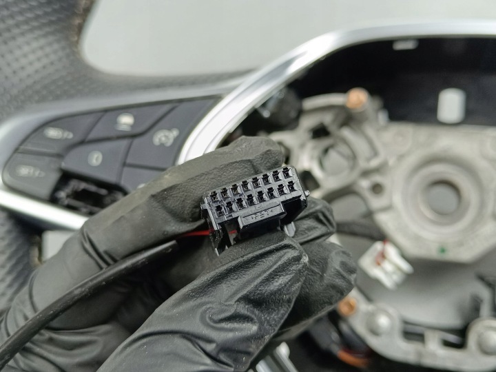 фото №8, 2023 renault arkana руль 484005555r