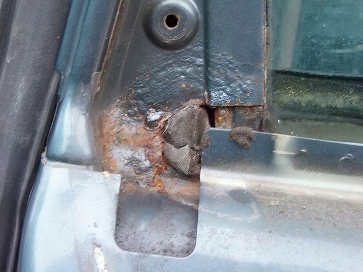 фото №12, Дверь левый зад ford fiesta mk6 1.3b 5 дверь