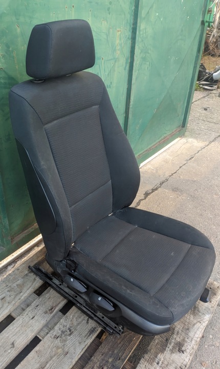 фото №10, Bmw e87 11r сиденья диван комплект