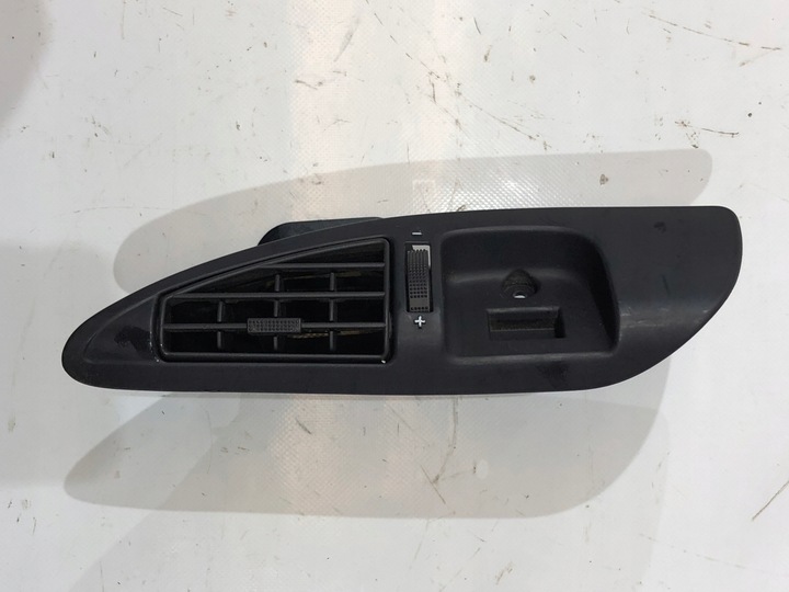 фото №1, Lancia peugeot citroen решётка воздуховод зад 02-10